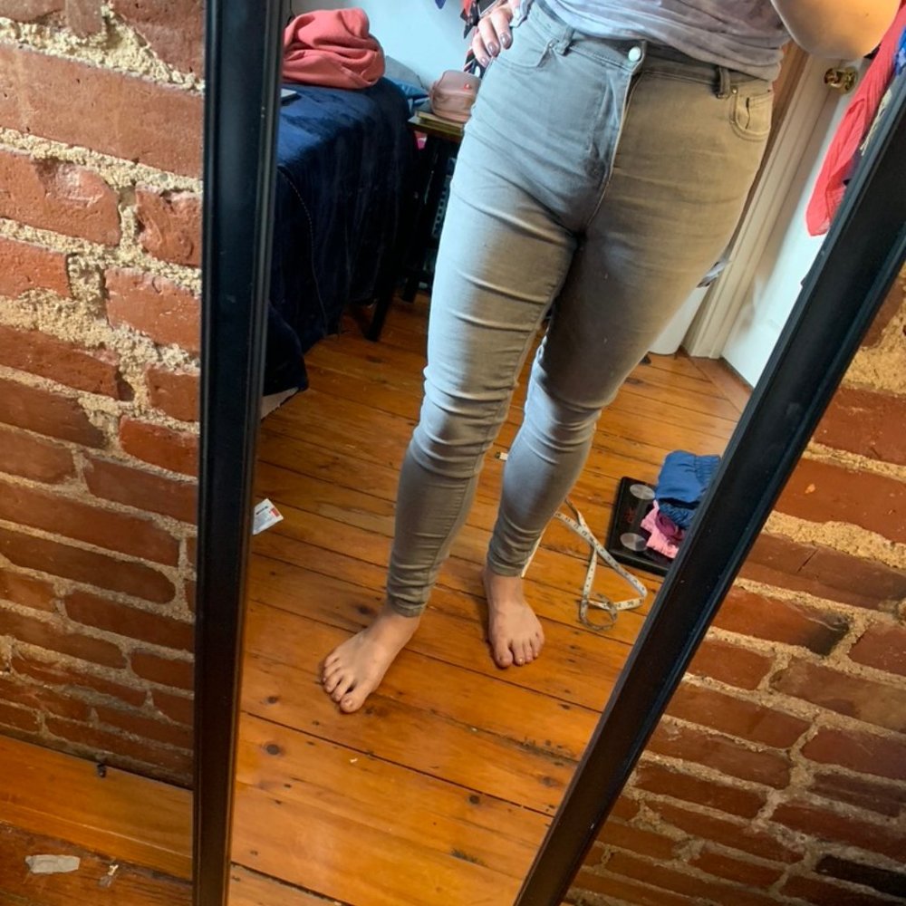 Grey super high waisted jeans